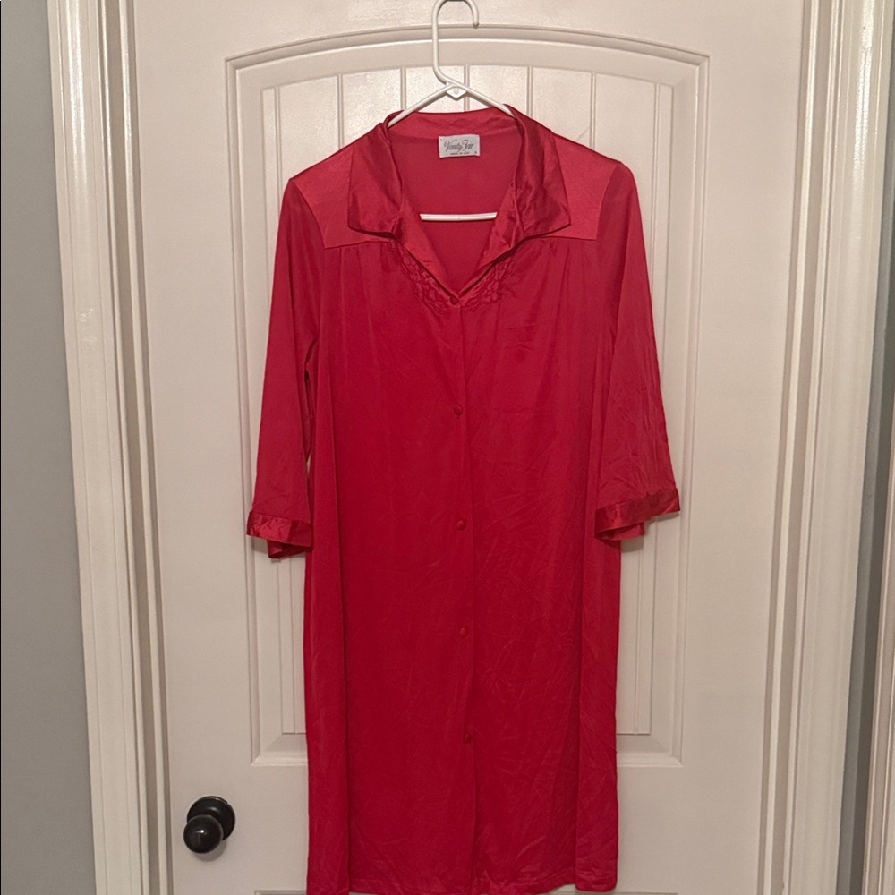 Vanity Fair Red Women's Intimate Robe